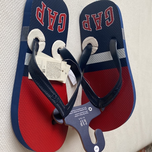 GAP Kids flip flop - Picture 2 of 3